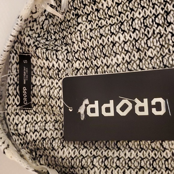 Cardigan - Picture 7 of 7